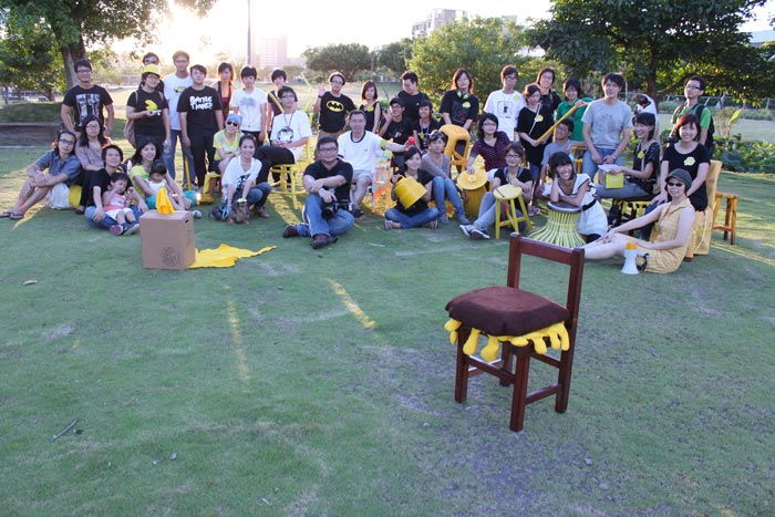 都市酵母 黃色椅子計畫, city yeast yellow chair blossom 都市酵母, city yeast, blossom, yellow chair, 街道傢具, street furniture, 水越設計