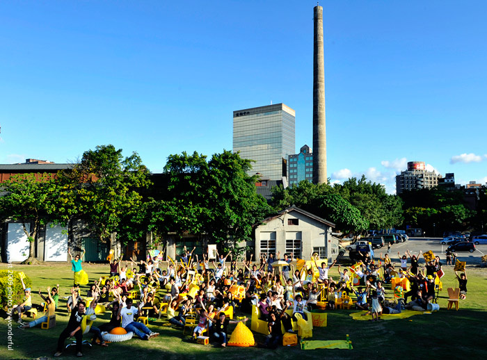 都市酵母 黃色椅子計畫, city yeast yellow chair blossom 都市酵母, city yeast, blossom, yellow chair, 街道傢具, street furniture, 水越設計